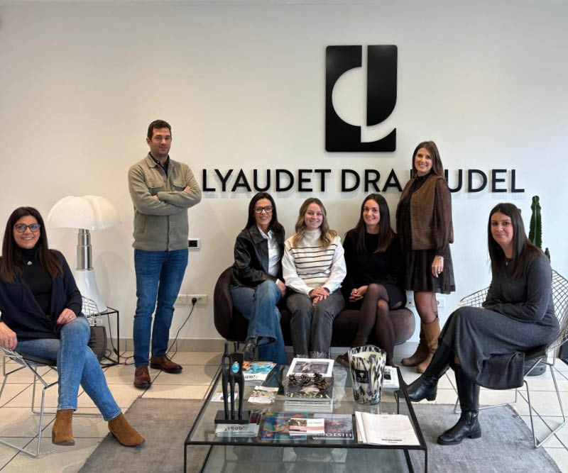 Interview des gérants de l'agence immobilière de Roanne pour le magazine Society